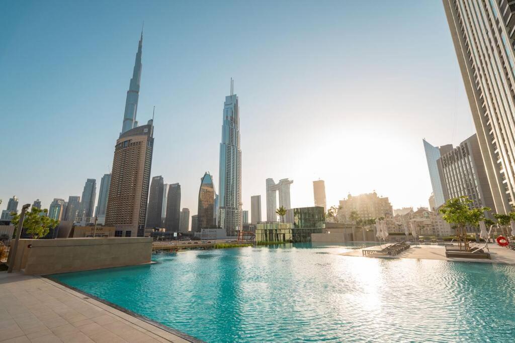 Appartamento Prime Retreats @ Downtown Views By Emaar Dubai