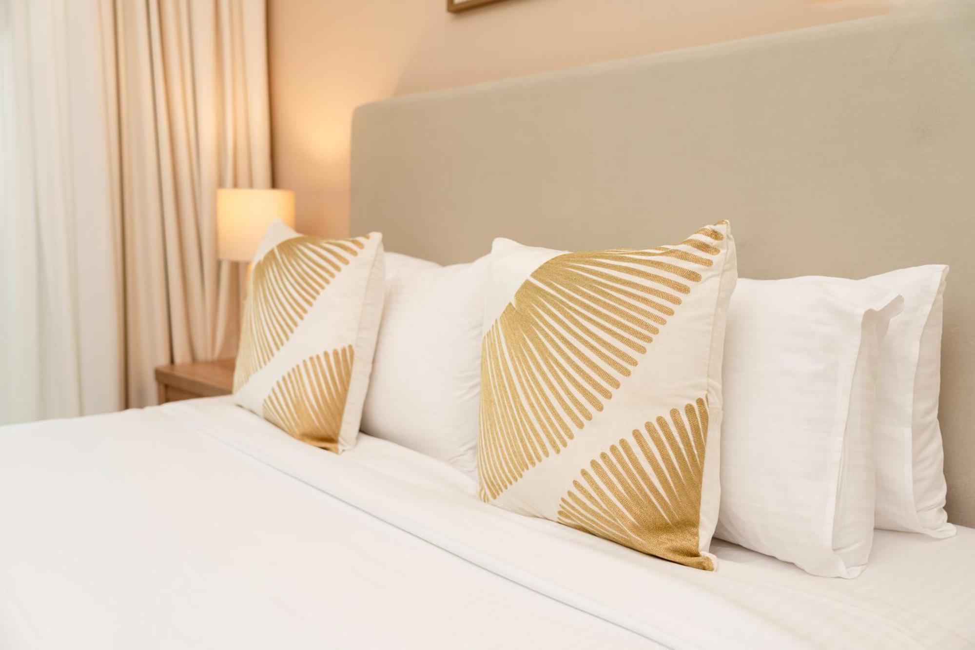 Prime Retreats @ Downtown Views By Emaar Appartamento Dubai